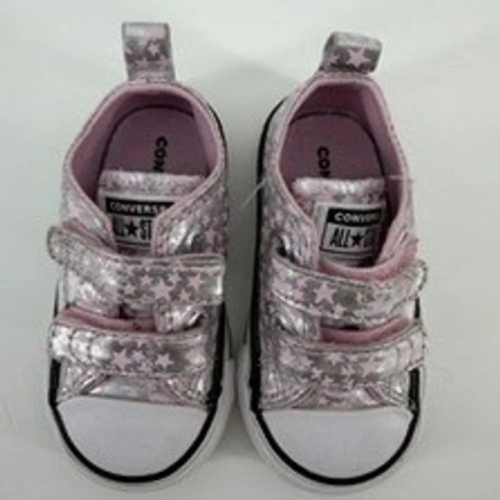 Converse Chuck Taylor All Star Infant Size 4 Silver Pink Metallic Star Shoes